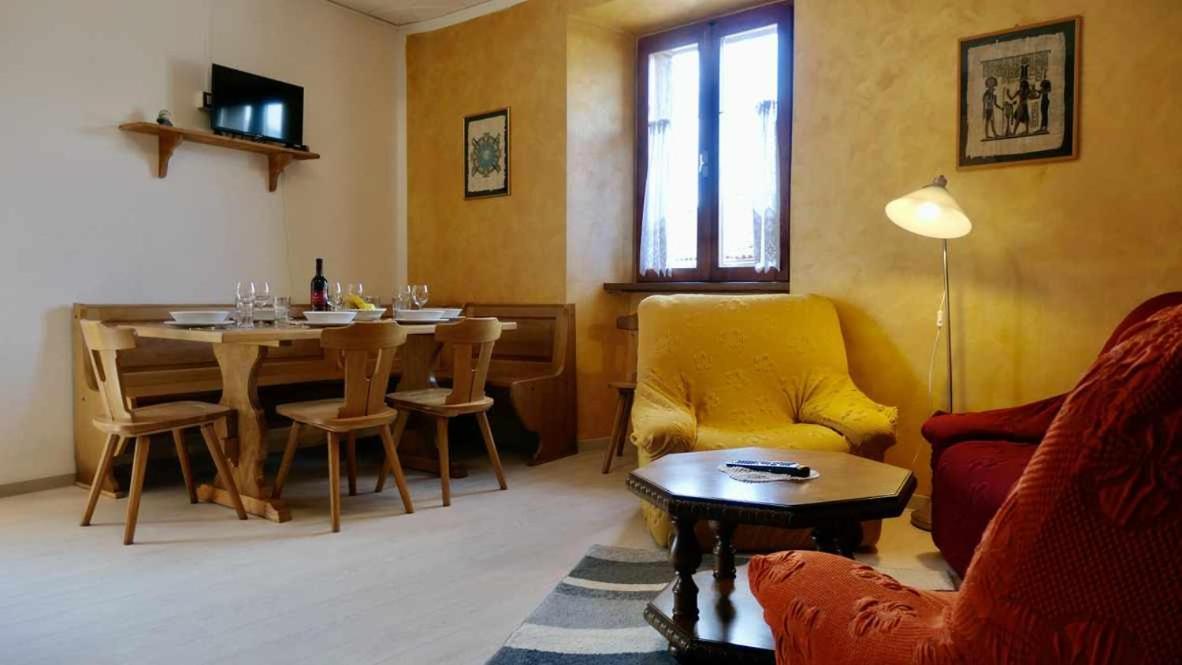Casa Malpaga Tenna Ospitar Εξωτερικό φωτογραφία